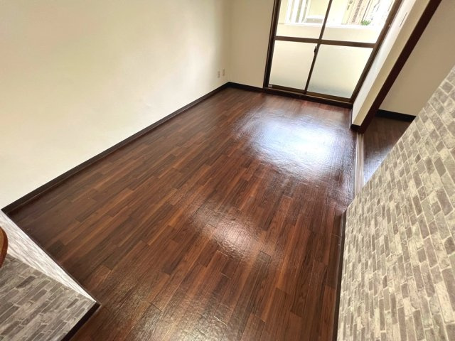 WEST COURT S棟の居間・リビング|イメージ（同建物内別部屋の写真です）