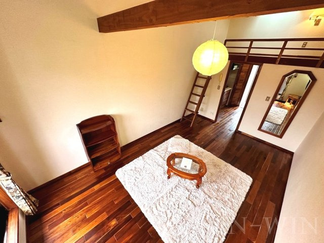 セザンヌ大岩の居間・リビング