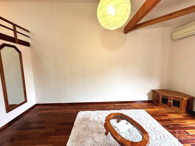 セザンヌ大岩の居間・リビング