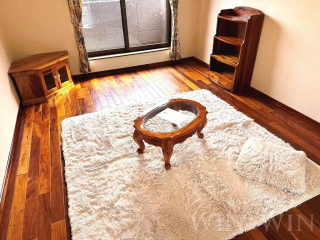 セザンヌ大岩の居間・リビング