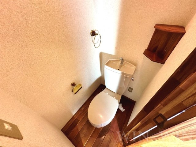 セザンヌ大岩のトイレ