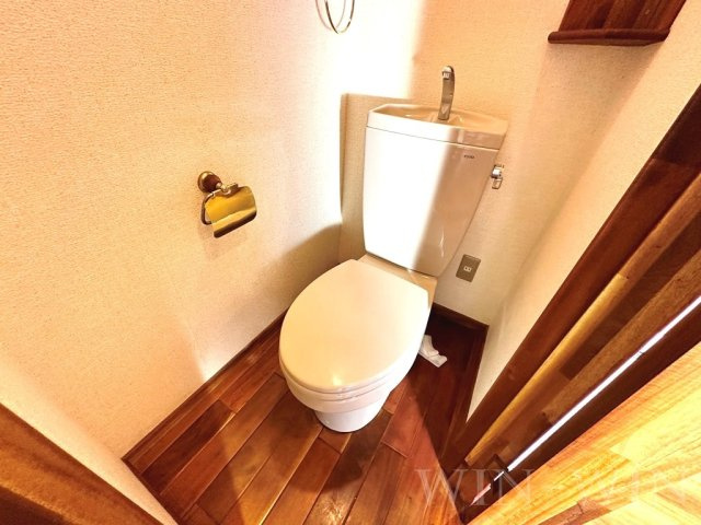 セザンヌ大岩のトイレ