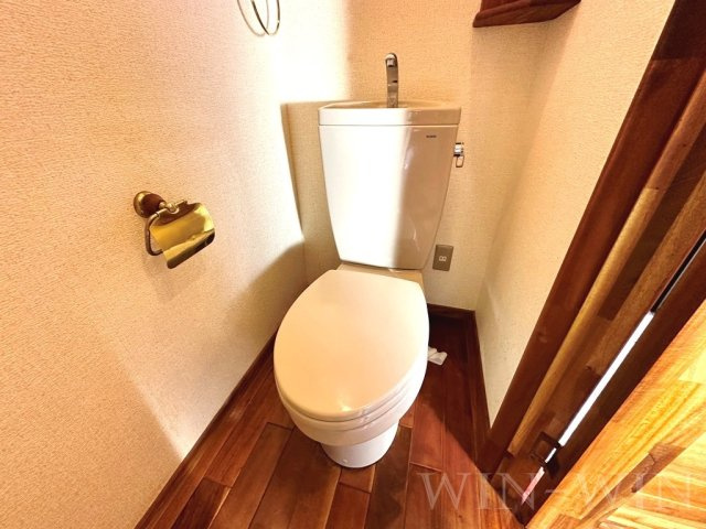 セザンヌ大岩のトイレ