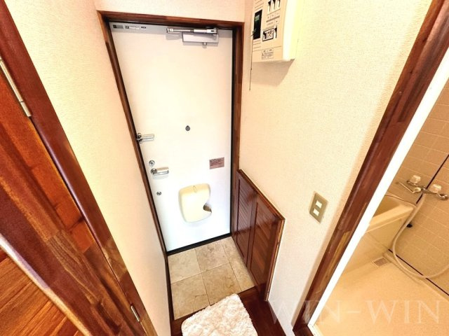 セザンヌ大岩の玄関