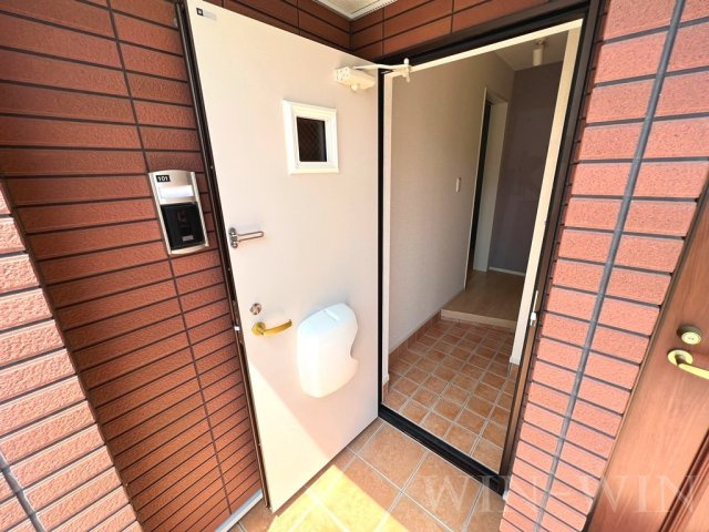 エスポワールK&L Ⅰの玄関