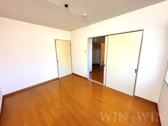 サンハイムみどり Bの洋室