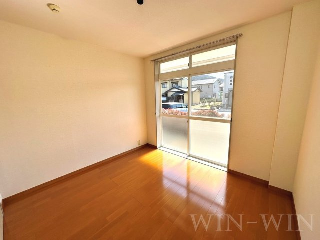 サンハイムみどり Bの居間・リビング