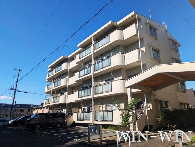 サンハイツ大岩 Aの外観