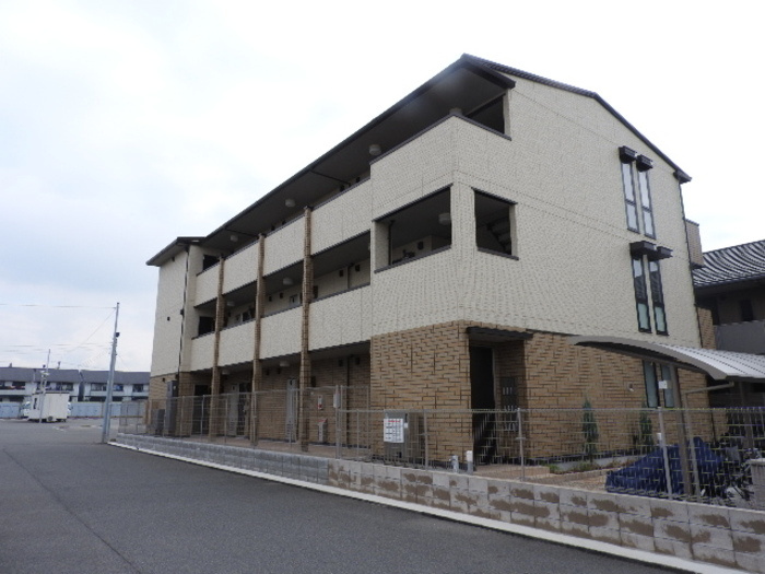 メゾン旭の外観|落ち着いた雰囲気の外観です