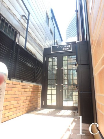 アーバンプレイス新宿コアのロビー|清潔なロビーです