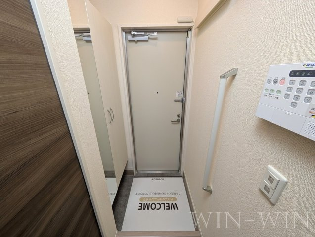 アベニュー小向の玄関