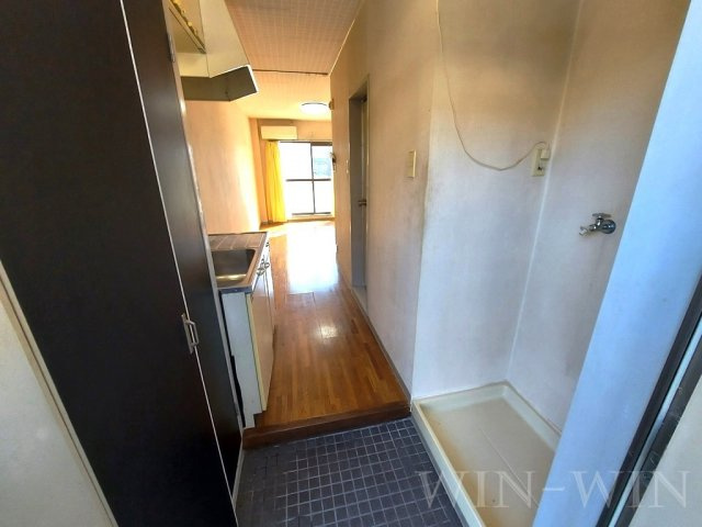 キャンパスシティー弥生の玄関