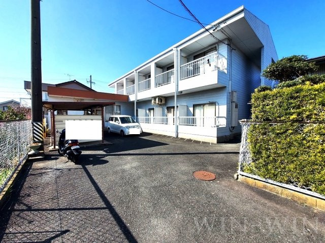 キャンパスシティー弥生の駐車場