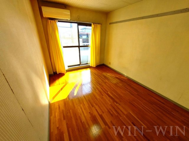 キャンパスシティー弥生の居間・リビング