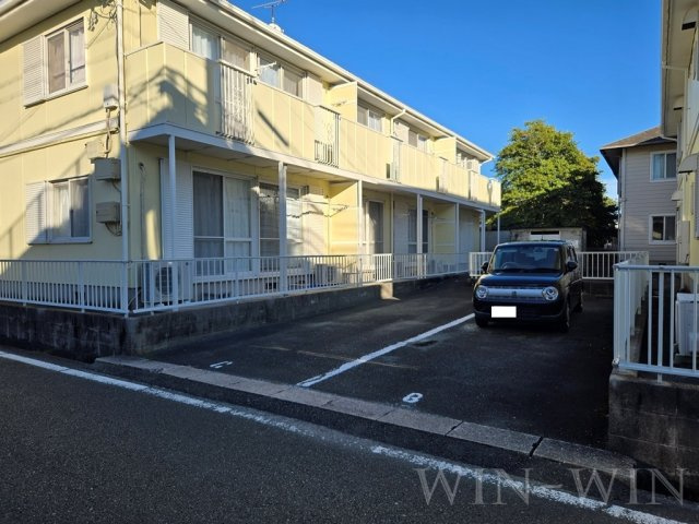 グリーンステージ堂坂 Bの駐車場