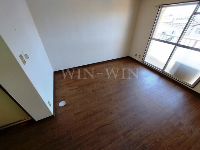 サンライフ堂坂 Aの居間・リビング