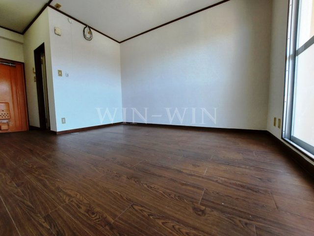 サンライフ堂坂 Aの居間・リビング