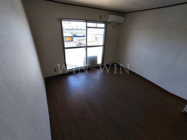 サンライフ堂坂 Aの居間・リビング