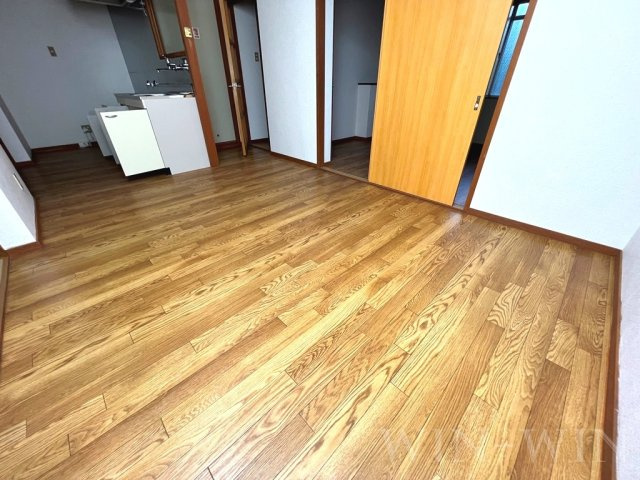 パークサイドハイム Ⅱ棟の居間・リビング