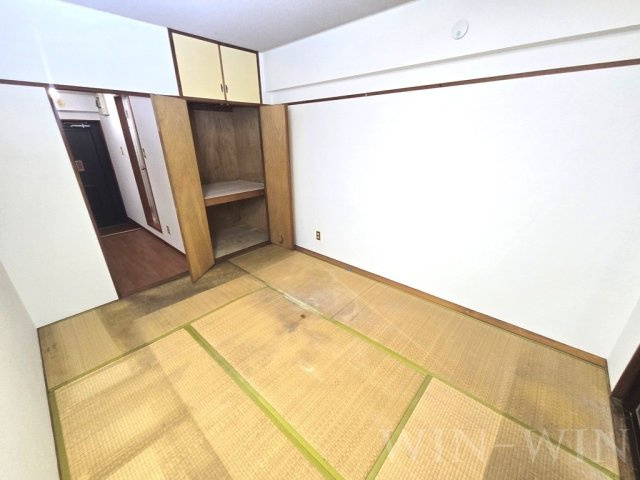 ハイシティ南栄の居間・リビング