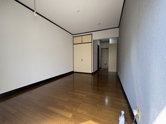 昭島市朝日町１丁目のアパート