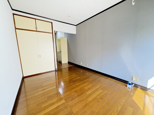 昭島市朝日町１丁目のアパート