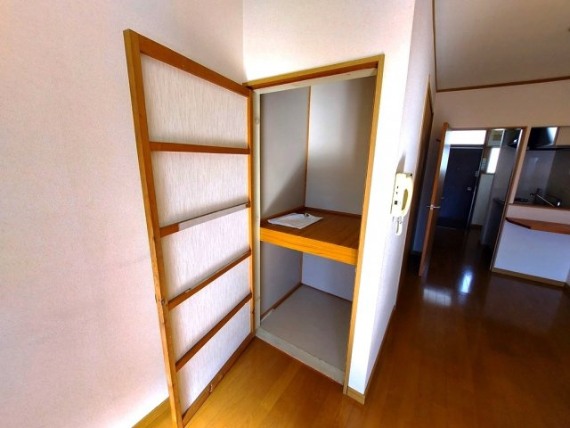 鈴木第5コーポの収納