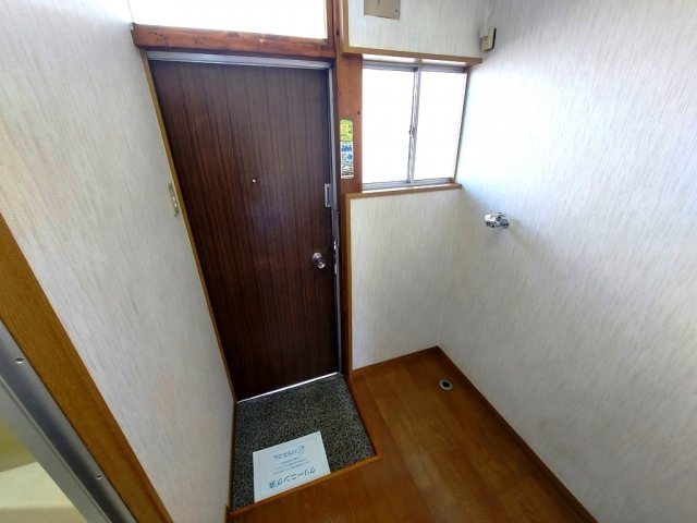 鈴木第5コーポの玄関