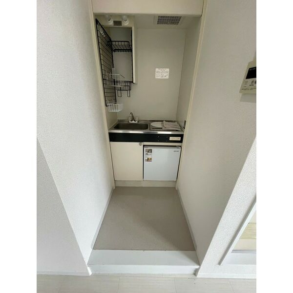リアライズ塩屋の玄関