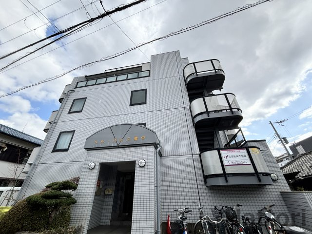 ベル・パレス豊中の外観