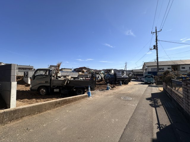 新築　桐生市広沢町第6　Livele Garden.S　2号棟の前面道路含む現地写真|現地写真　西側接道幅員約6.4ｍ	