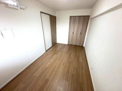 【収納】 | パストラルハイム豊中 | 洋室6.1帖にもクローゼット付き！全居室に収納スペースを設け、居住空間を有効的にご活用いただけます。