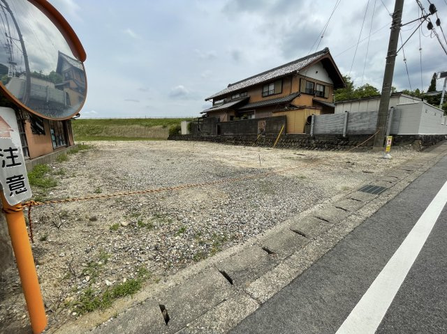 ６４９２４　多治見市笠原町土地の外観