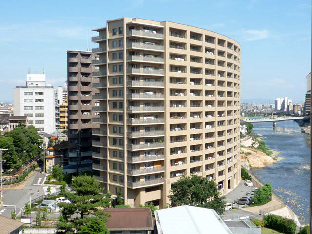 【外観】 | リーデンススクエア宝塚リバージュ