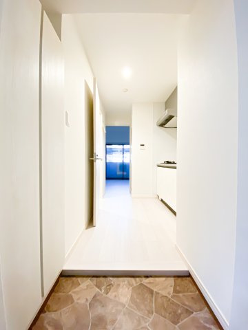 サヴォイ ル・ミラドール　12階の玄関|別号室のものになります。現状優先。