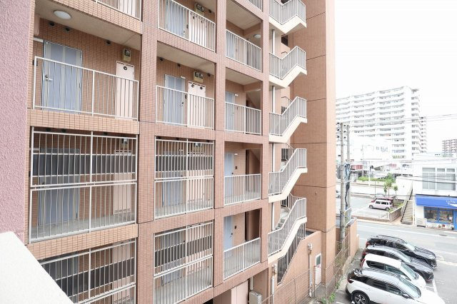 サヴォイ ル・ミラドール　12階の展望|別号室のものになります。現状優先。