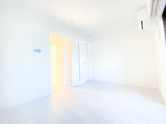 サヴォイ ル・ミラドール　12階の居間・リビング|別号室のものになります。現状優先。