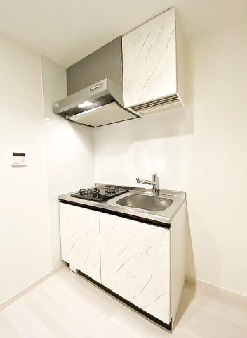 サヴォイ ル・ミラドール　12階のキッチン|別号室のものになります。現状優先。