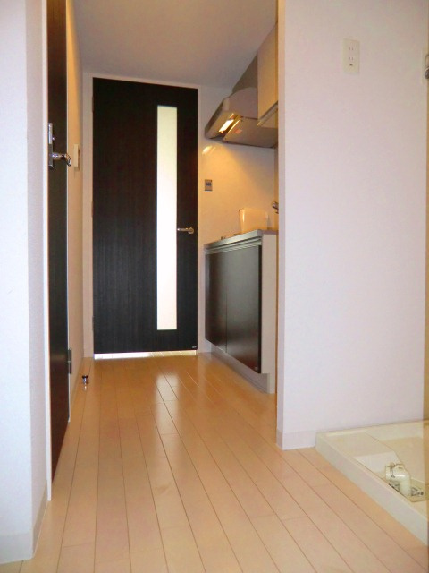 大阪市淀川区新北野１丁目の賃貸マンションの玄関