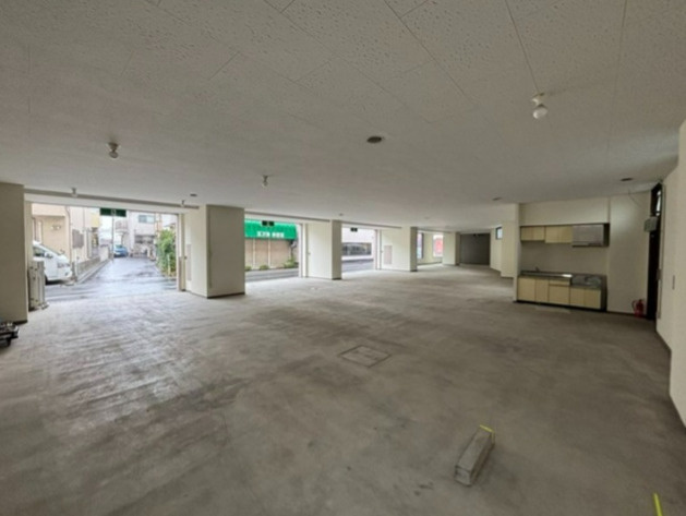 葛飾区南水元４丁目の店舗事務所の内装