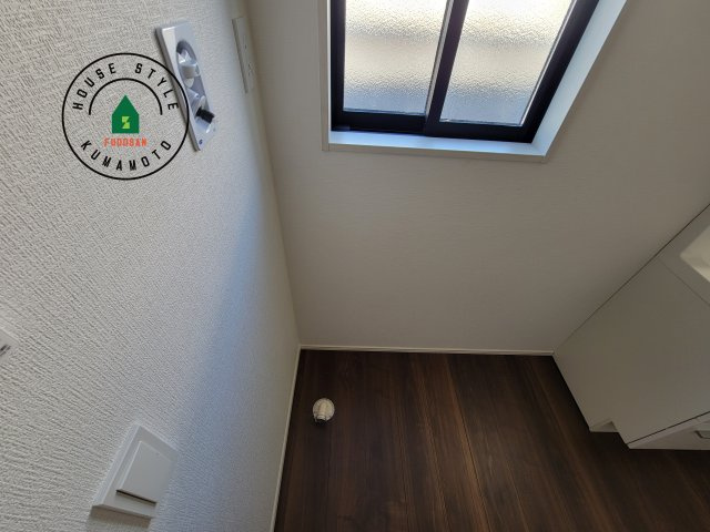 熊本市東区新外3丁目第1-2棟（1号棟）　のランドリースペース|ランドリースペースとなります。広々して有効的にご使用できます。 