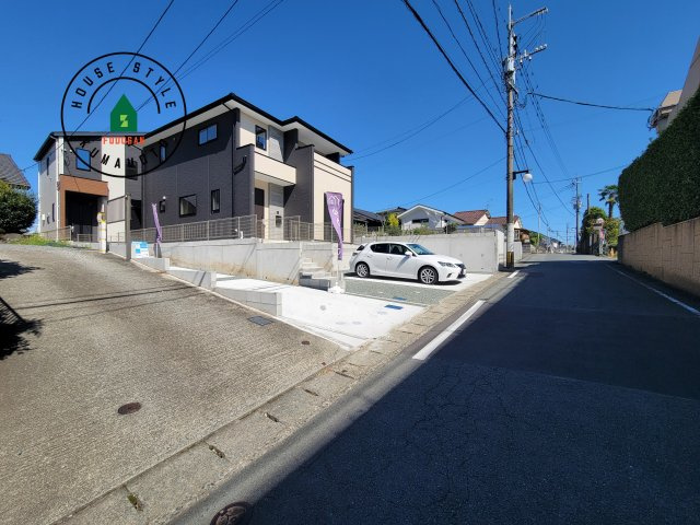 熊本市東区新外3丁目第1-2棟（1号棟）　の前面道路含む現地写真|見学の時間などお気軽にお問い合わせ下さい。