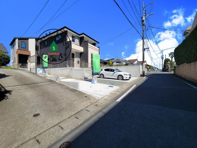 熊本市東区新外3丁目第1-2棟（1号棟）　の前面道路含む現地写真|見学の時間などお気軽にお問い合わせ下さい。