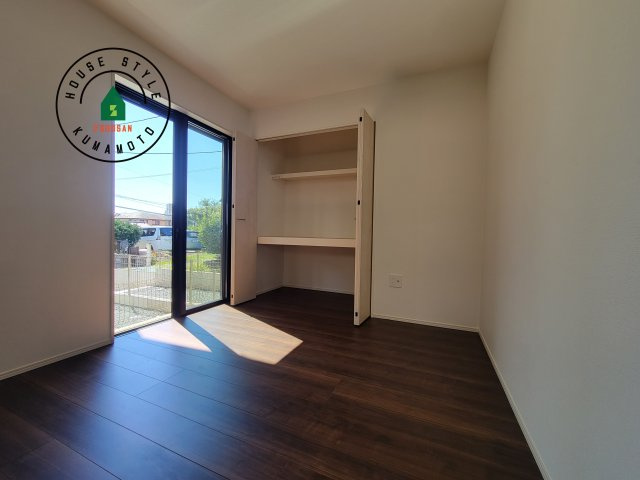 熊本市東区新外3丁目第1-2棟（1号棟）　の和室|将来的に、琉球畳を引きまして和室風にすることも可能です。柔らかい畳が心地よい和室