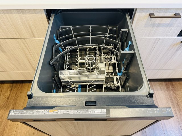 八王子市　絹ケ丘　新築一戸建て　５期のキッチン|～食洗機付き　食事後の食器洗いはお任せ、家族でゆっくりとくつろげます～