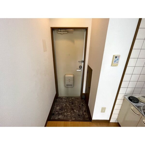 コーポ栄の玄関