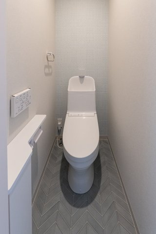 京都市右京区嵯峨蜻蛉尻町のトイレ|2階トイレ