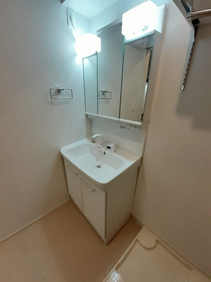 【洗面所】 | 忙しい朝に便利なシャンプードレッサー付