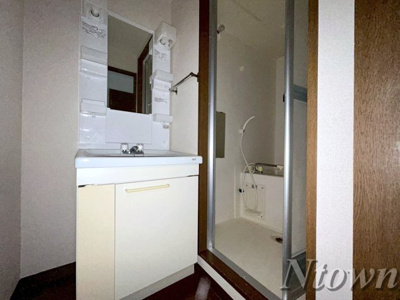 【独立洗面台】 | ボヌール新栄 | 朝の支度にも助かる、独立の洗髪洗面化粧台