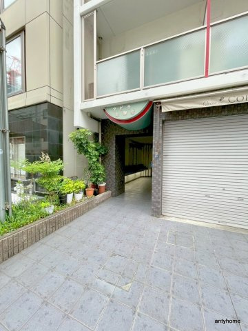 アビテ北御堂　仲介手数料無料のエントランス